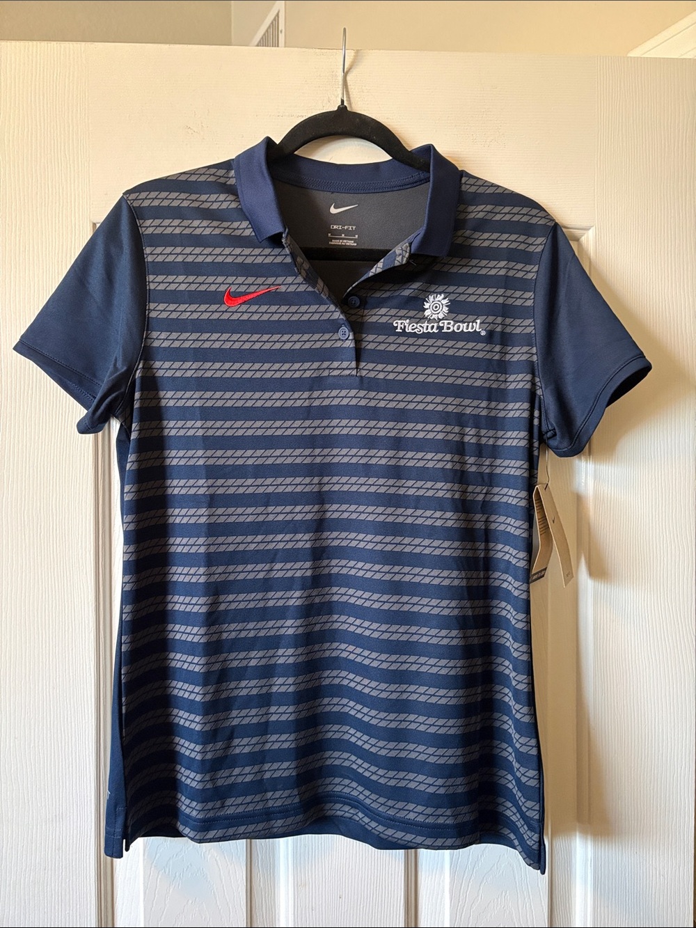 NIKE Dri-Fit NWT Fiesta Bowl Collared Navy Blue Striped Golf Shirt size M